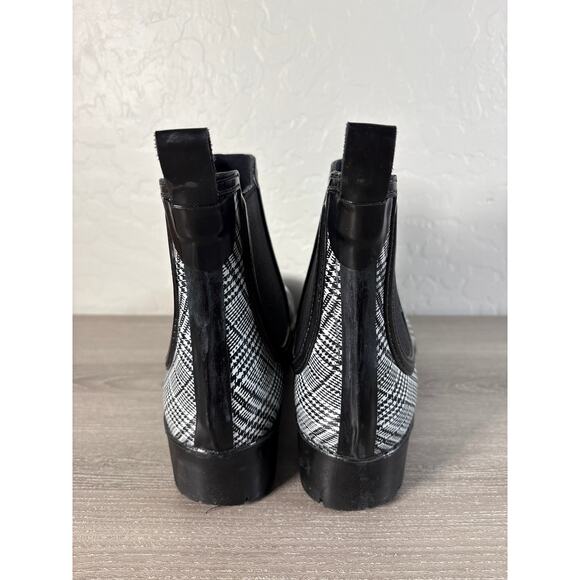 New! Jeffrey Campbell Cloudy Chelsea Rain Boots Size 8 Black and White Plaid - Picture 5 of 9